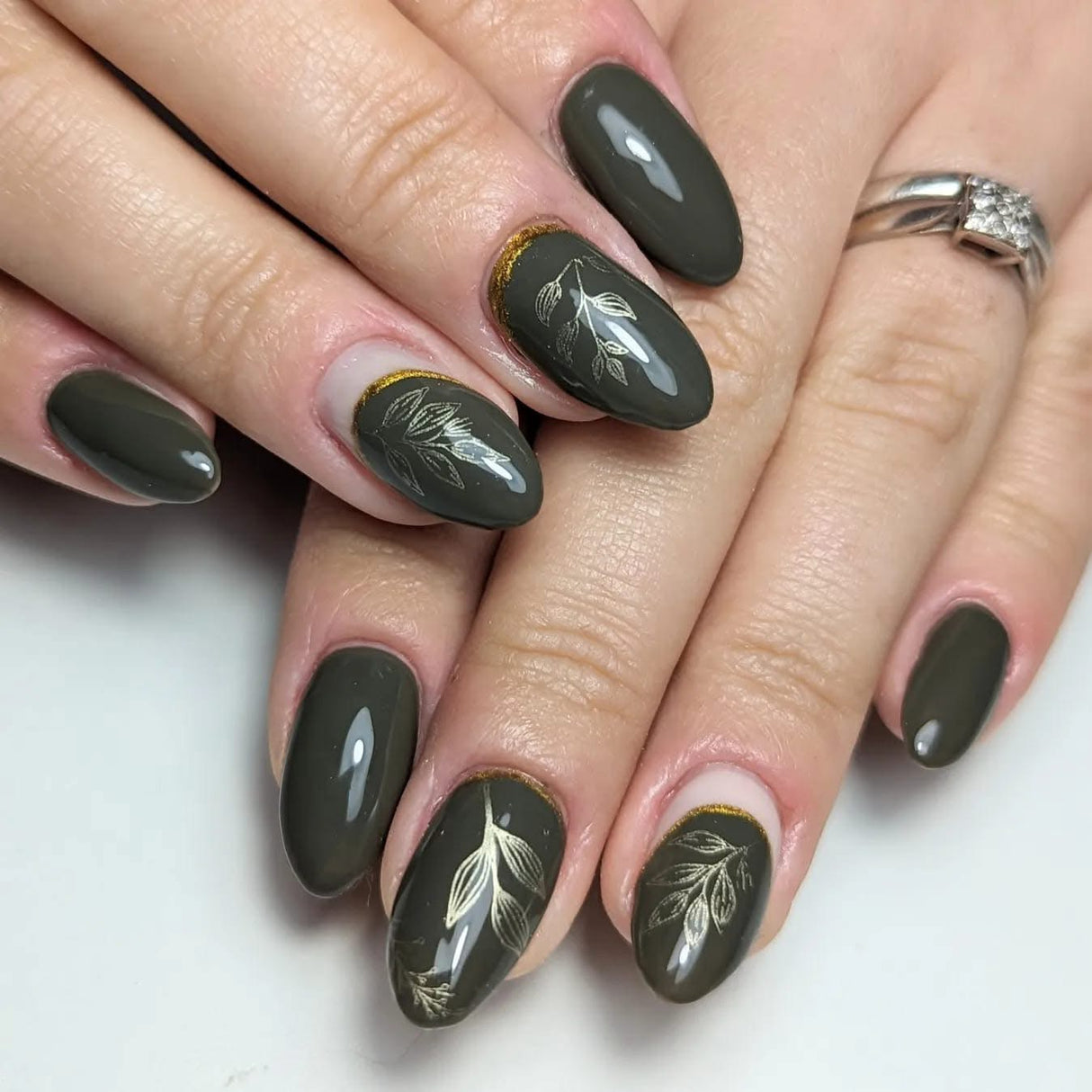 10 Green Bottles 15ml 001